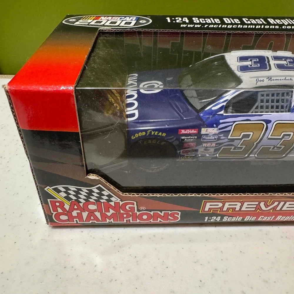 Racing Champions NASCAR 2000 Joe Nemechek‎ #33 1:24 Scale Die Cast Car 99150 Vtg
